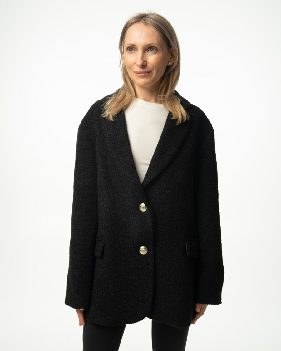 Czarna marynarka damska Elizka, widok z przodu, elegancki krój oversize